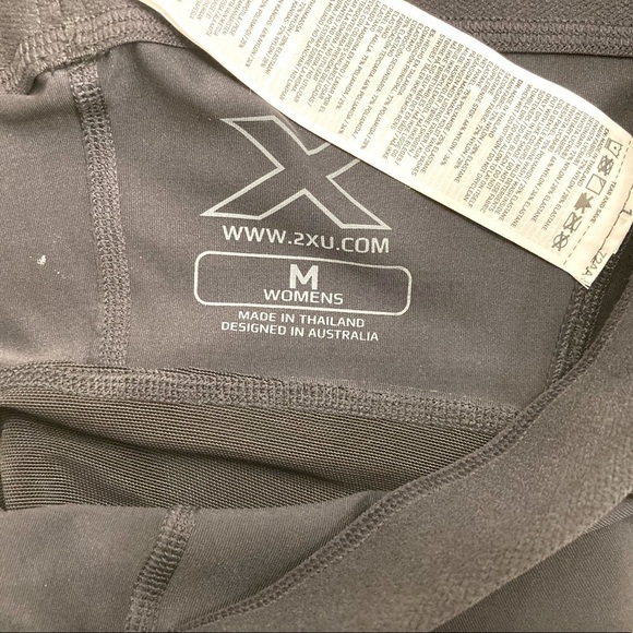 2XU WOMEN’S BLACK POST NATAL ACTIVE COMPRESSION 3/4 TIGHTS - Size MEDIUM - Picture 14 of 16